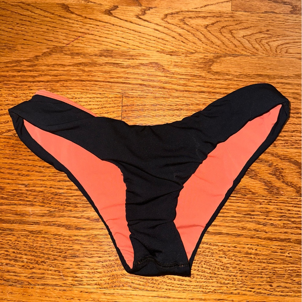 Manhattan bikini bottoms